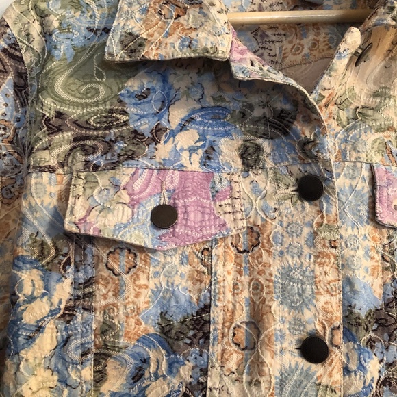 Jacket - Picture 2 of 3